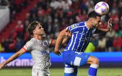 Argentinos, con un gran segundo tiempo, goleó a Godoy Cruz y quedó a 4 de la punta