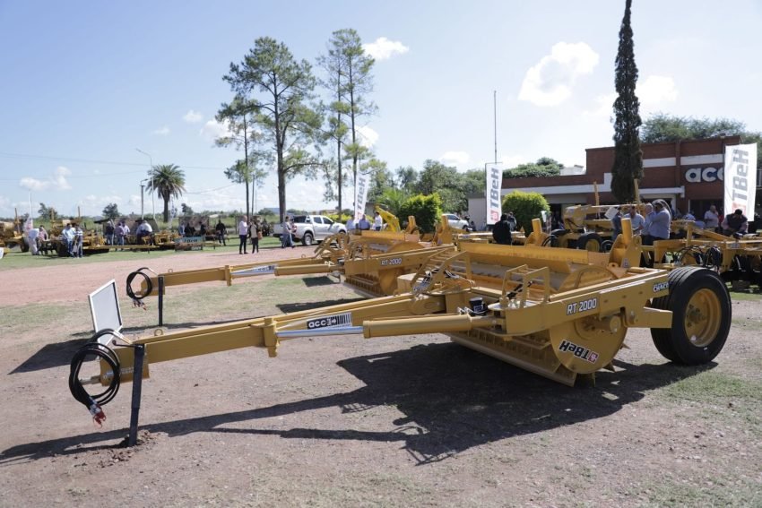 consorcios camineros recibieron 27 nuevos equipos de arrastre y se anunció financiamiento – Las noticias más importantes de Chaco
