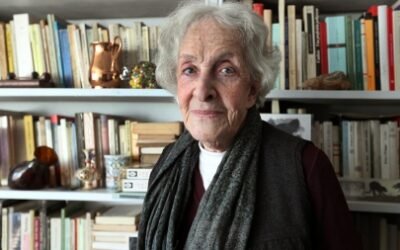 La poeta Ida Vitale iluminó la Feria con recuerdos y destellos de humor