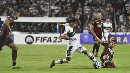 cayó ante Universitario de Perú en La Plata