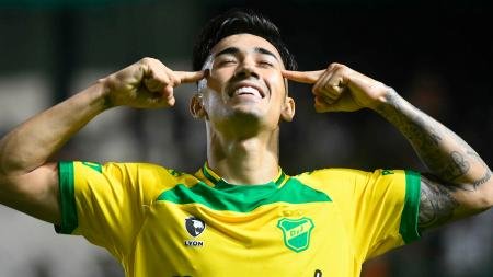 Banfield sufre en defensa y pierde ante Defensa y Justicia, en el Florencio Sola