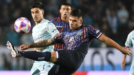 Racing volvió a decepcionar y cayó 4-2 ante Talleres en el Cilindro de Avellaneda