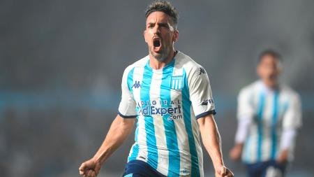 Racing le gana a Banfield en Avellaneda