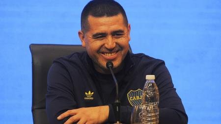 Riquelme confirmó su partido despedida y anunció la presencia de Messi