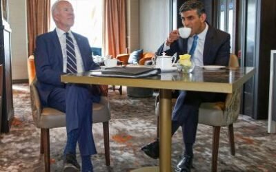 Biden llegó a Londres, escala antes de la cumbre de la OTAN