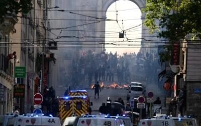 Despidieron al joven asesinado por la policía, en una Francia militarizada por la protesta