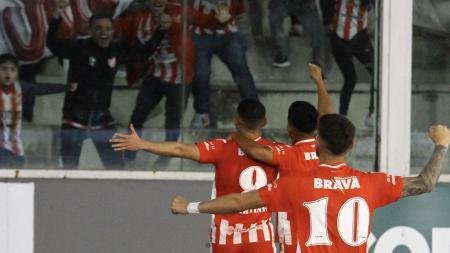 Instituto superó a Belgrano en el Kempes, en uno de los clásicos cordobeses