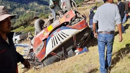 al menos 12 muertos y 15 heridos