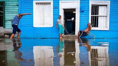 La tormenta tropical Idalia se convirtió en huracán, y se acerca a Florida