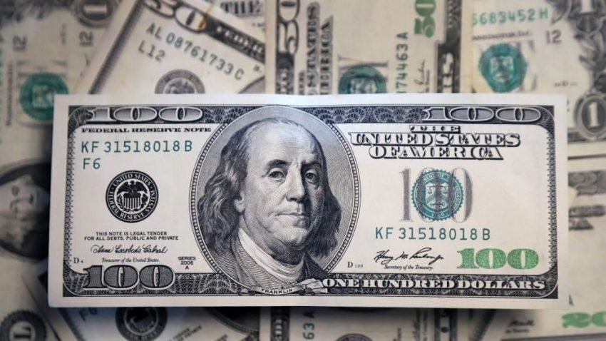 El dólar blue imparable: ya se vende a $ 860