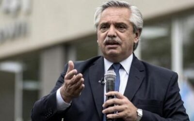 Alberto Fernández denunció a Milei y Marra por sus dichos contra el peso