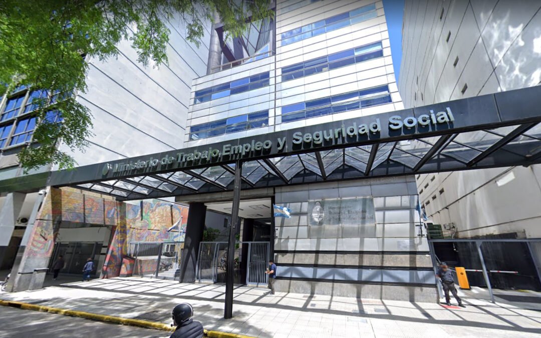 sindicatos docentes y ministros provinciales se reúnen con el gobierno