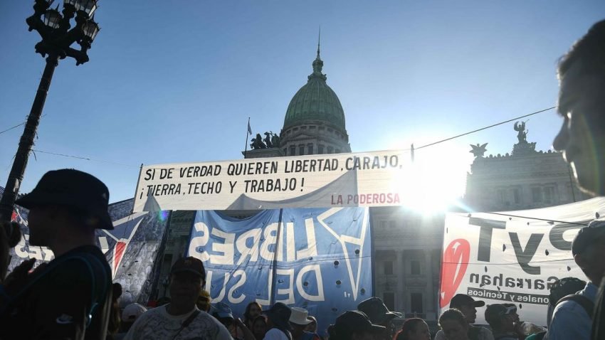Más incidentes en el Congreso y rechazan intento opositor para suspender el debate – Las noticias más importantes de Chaco